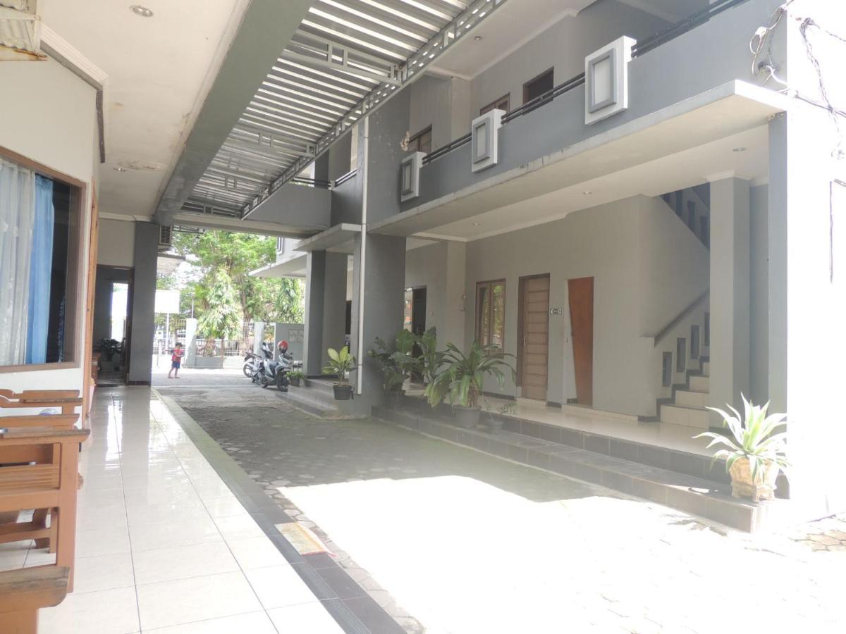 Hotel Sejahtera Kebumen Экстерьер фото