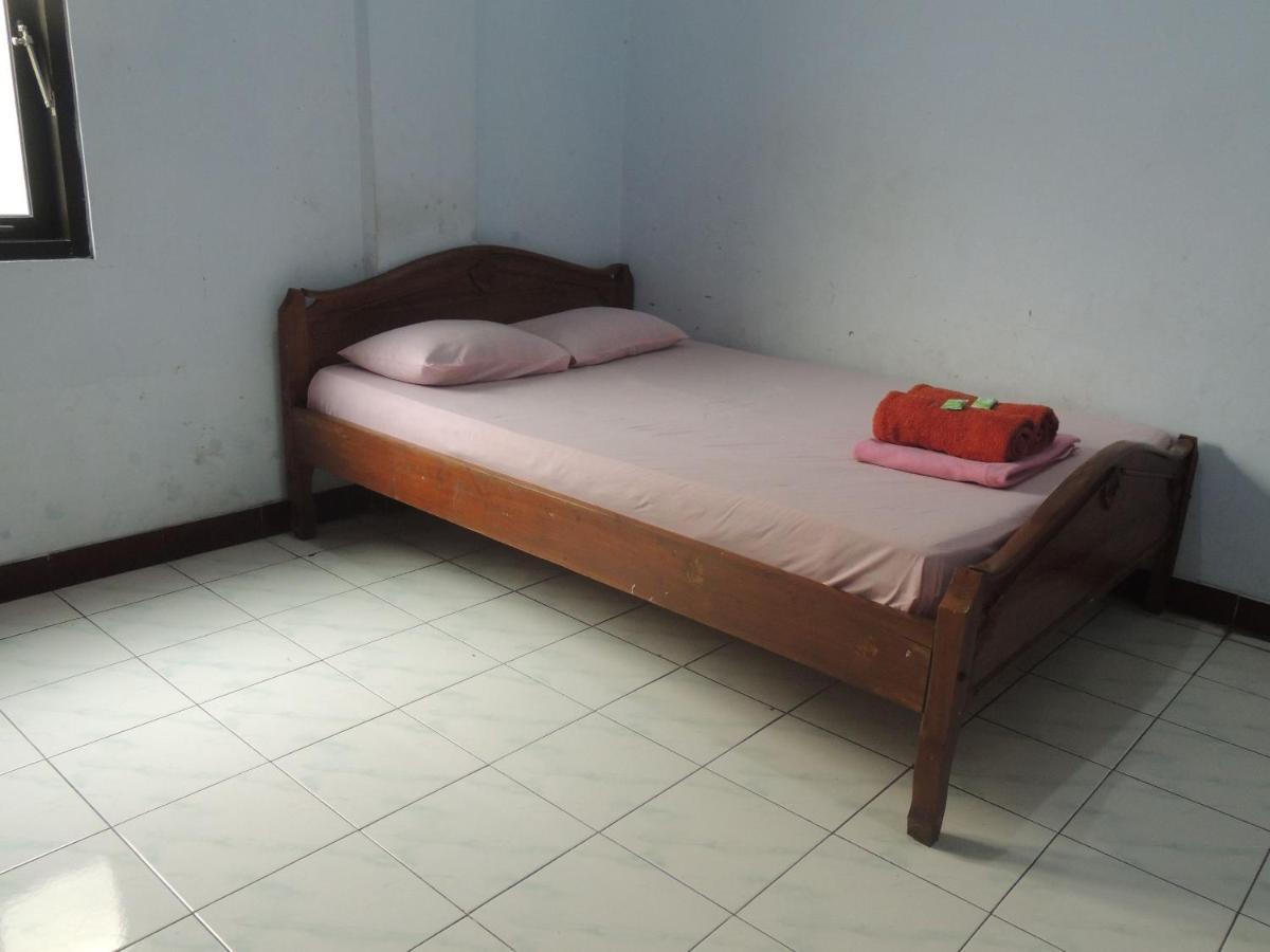 Hotel Sejahtera Kebumen Экстерьер фото
