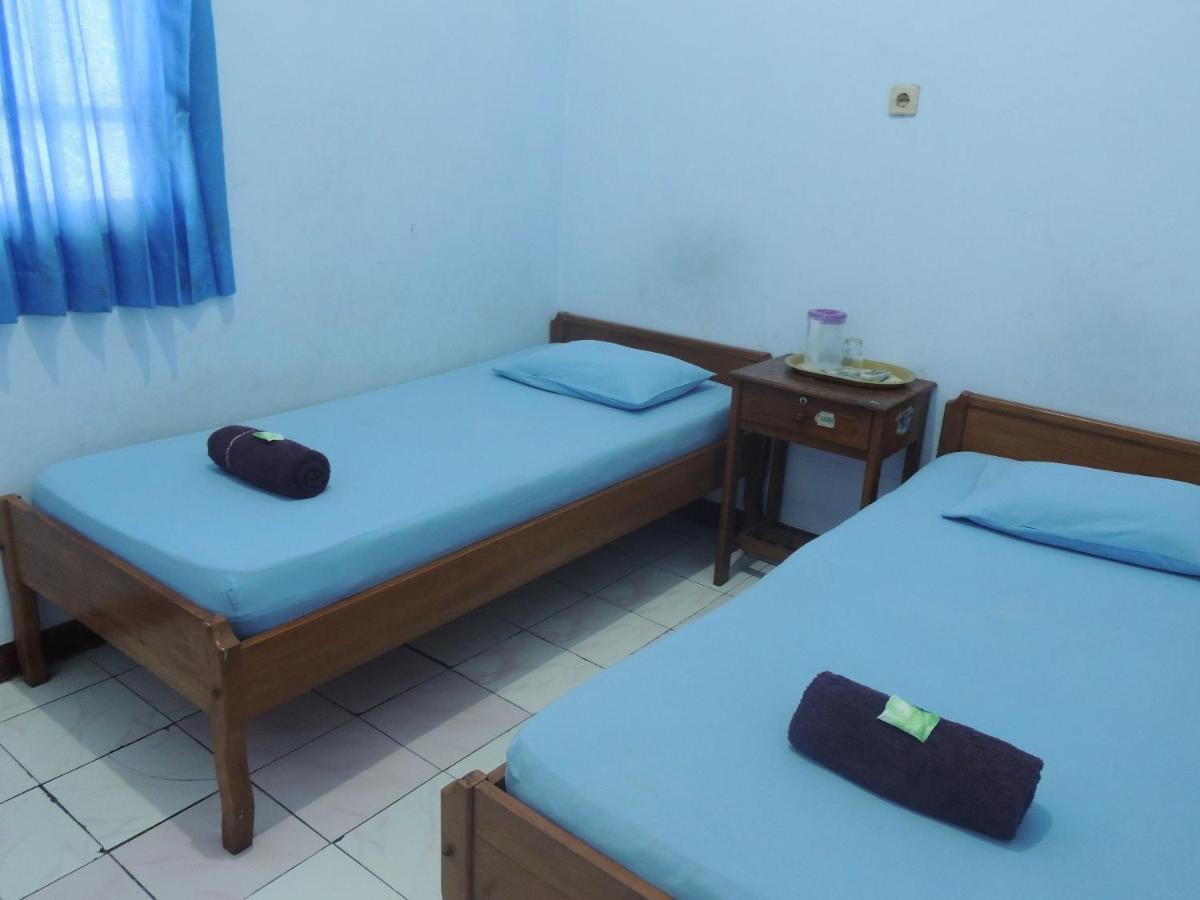 Hotel Sejahtera Kebumen Экстерьер фото