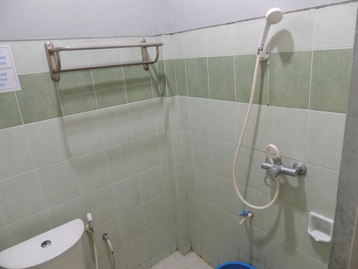 Hotel Sejahtera Kebumen Экстерьер фото